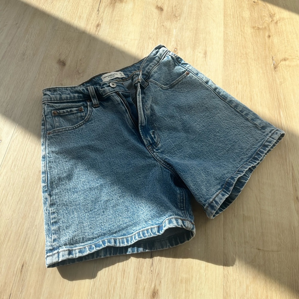 ABERCROMBIE SHORTS